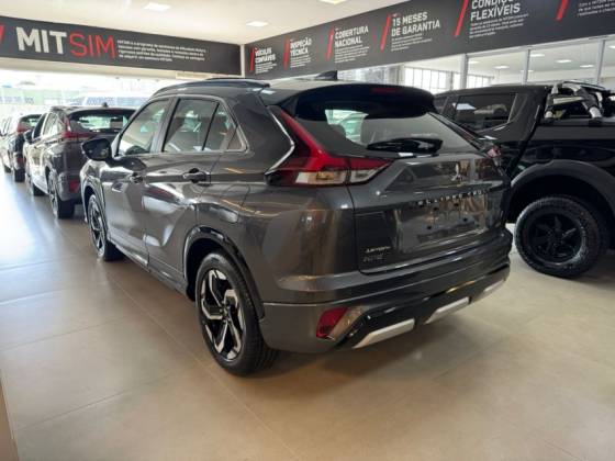 MITSUBISHI ECLIPSE CROSS 1.5 MIVEC TURBO GASOLINA HPE-S CVT MITSUBISHI ECLIPSE CROSS 1.5 MIVEC TURBO GASOLINA HPE-S CVT